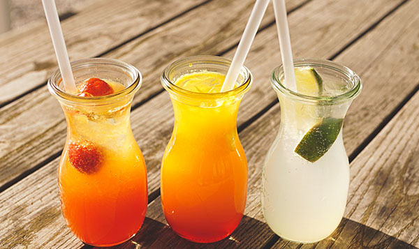 Recetas refrescantes para bebidas de verano.  Bebidas caseras seleccionadas, perfectas para los días más calurosos del año.